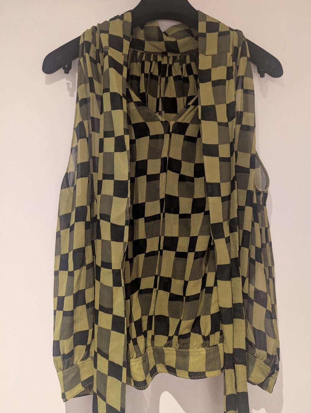 Marni Checkerboard Silk Georgette Sleeveless Bow Blouse - Picture 7 of 10